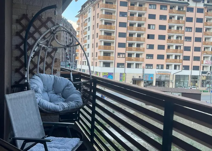 Sunny アパート ズラティボール